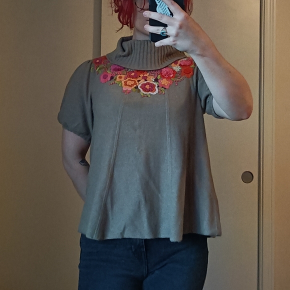 Embroidered Floral Turtleneck - Picture 2 of 7